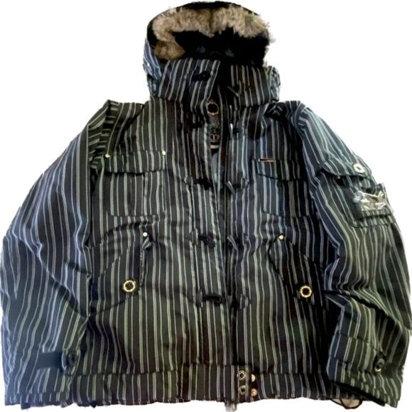 Empyre Clothing - 10,000 MM Waterproof Snowboard/Ski Jacket - size SMALL - Picture 1 of 16